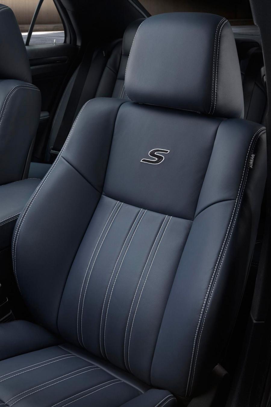  Chrysler 300C S 2014 года  (фото 6 из 6)